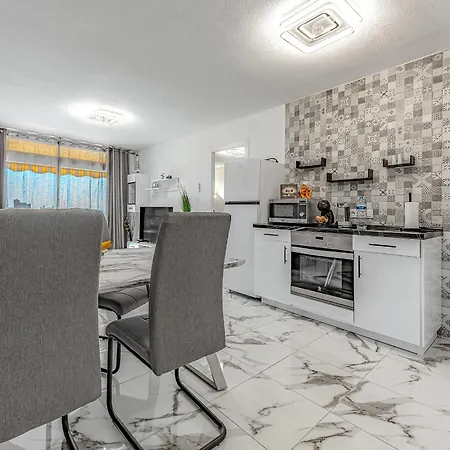 Ocean View Sunflower La Arena *